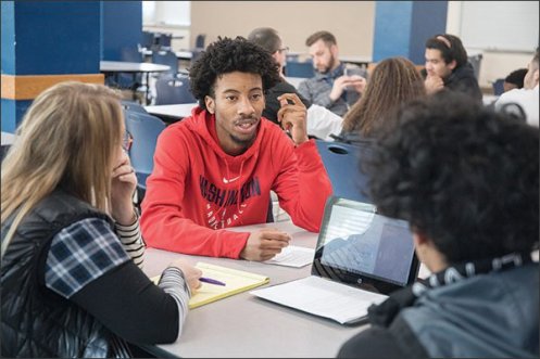 25-desmoines-ramaun-ford-discussion-article